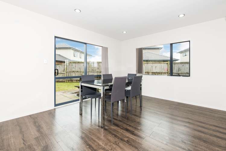 10 Riverglade Parkway Te Atatu South_8
