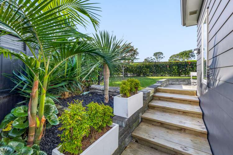 53 Barcliff Terrace Gulf Harbour_17