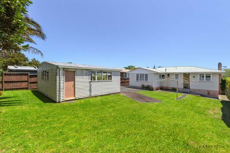 5 Cobham Crescent Kelston_2