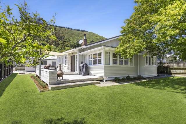 Charming Family Home + Sleepout!