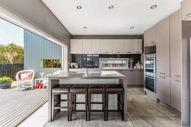 22 Awatapu Drive Whakatane_7