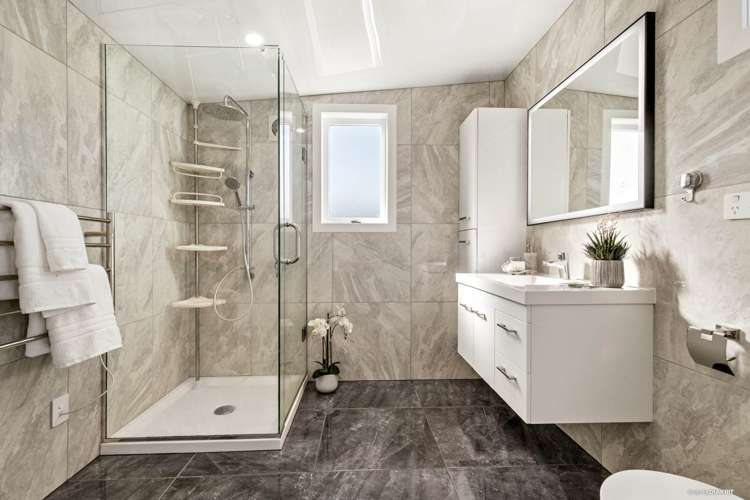 242 Hull Road Waiuku_2