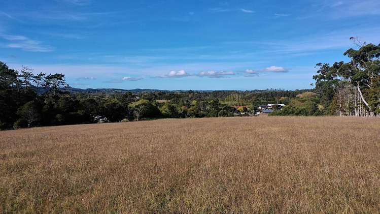 157 Puke Road Kumeu_8