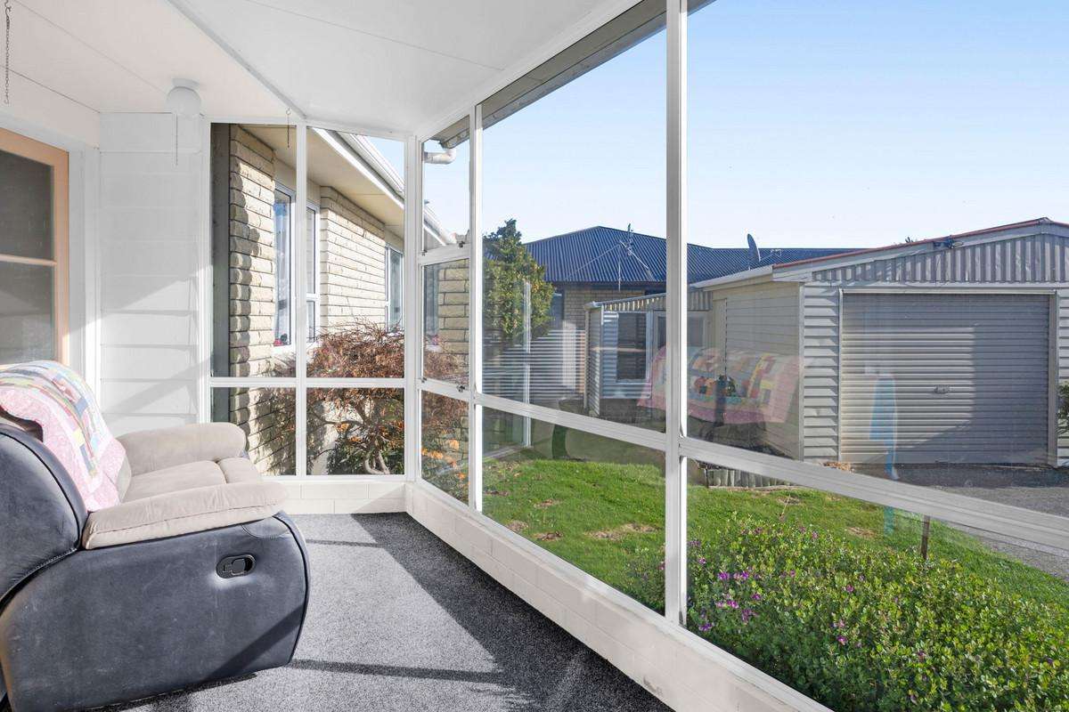 52A Dixon Avenue_4