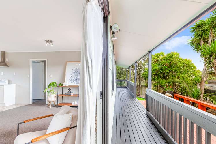 2/91a Beach Road Te Atatu Peninsula_7