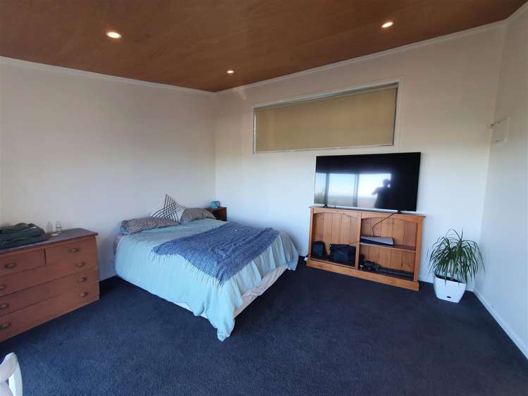 60 Douglas Street Okitu_24