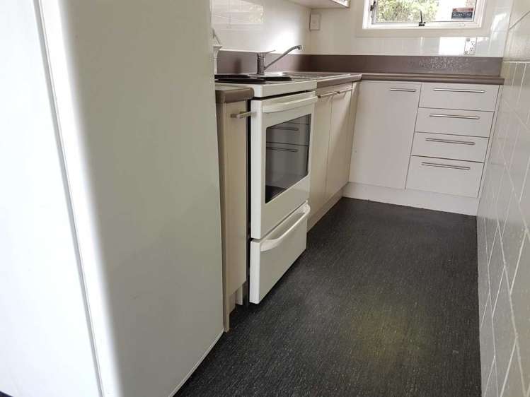 5/161 Tweed Street 10540_3