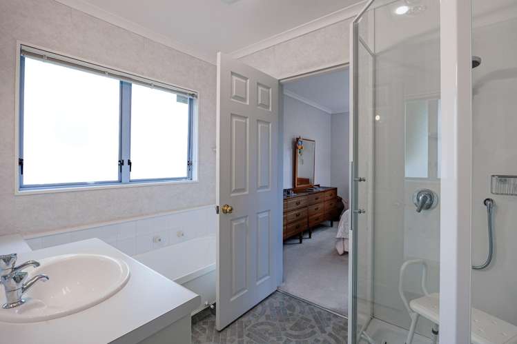 88B Kensington Drive Taradale_10