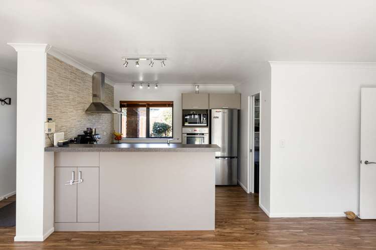 9 Christy Brown Place Leamington_6