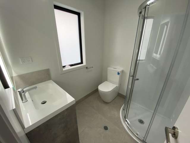 1C/19 Hibiscus Avenue Hamilton Lake_2