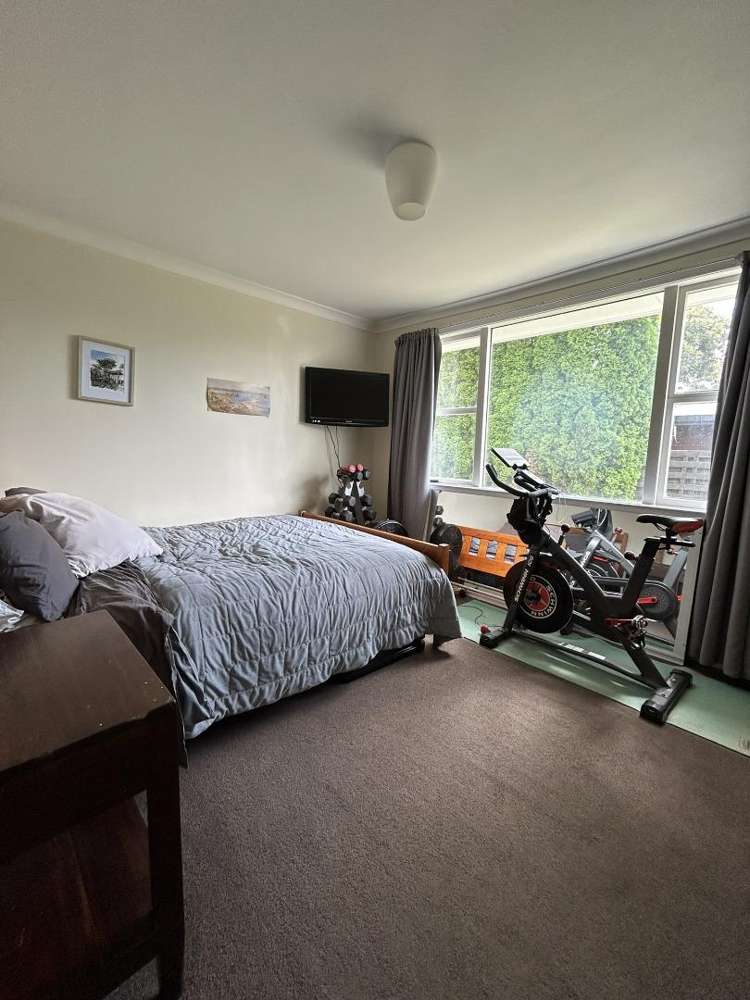 56 Hinekura Avenue 11210_10