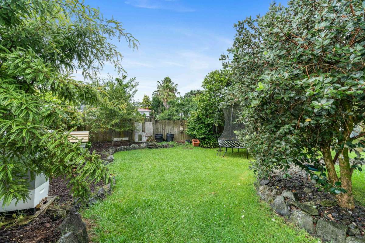 1/12 Riverpark Crescent_2