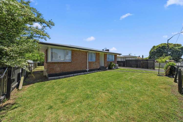 142 Preston Road Otara_2