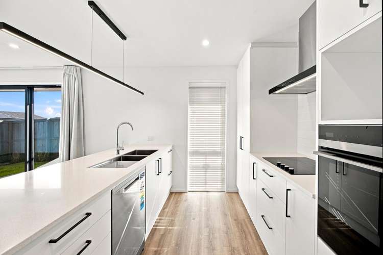8 Carabella Crescent Rolleston_1