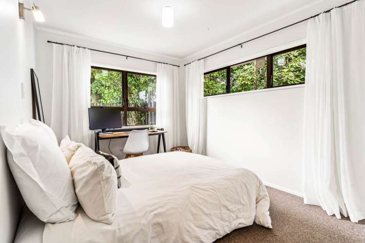 2/4 Lionel Sharp Place Pukekohe_5