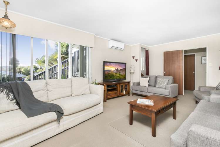 8 Mccall Place Opaheke_6