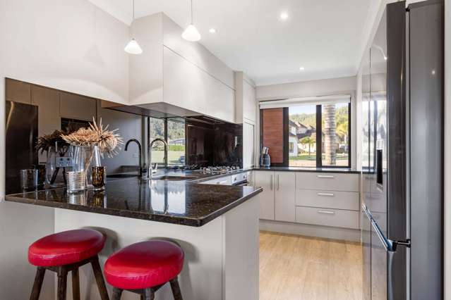 16C Sanctuary Cove Pauanui_3