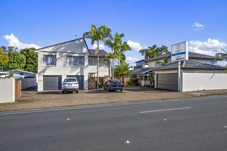 28-30 Taharoto Road Takapuna_1