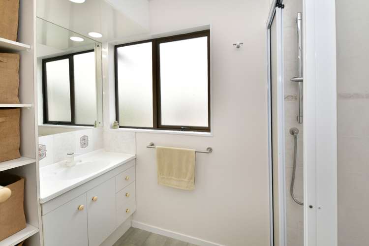 1/20a Eastglen Road Glen Eden_14