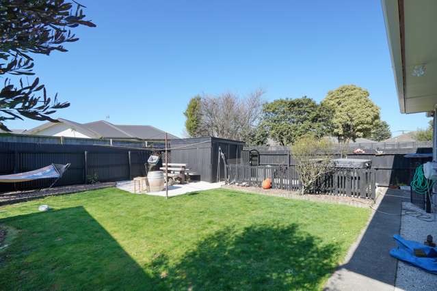 2/158 Mcgregors Road Linwood_1