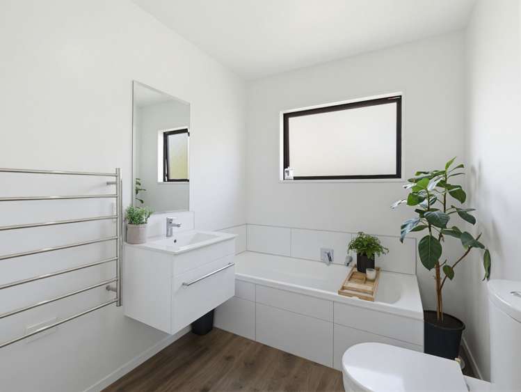 1/10 Parlane Street Addington_17