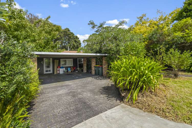 8 Wanaka Place Pakuranga Heights_29