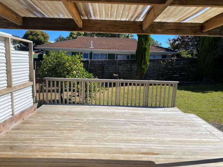 48 Kelwyn Road Kelston_6