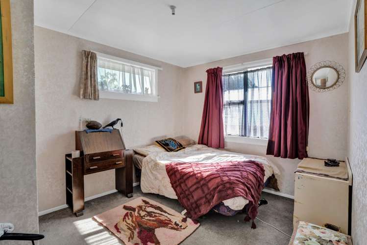 2 Handley Place Glen Avon_12