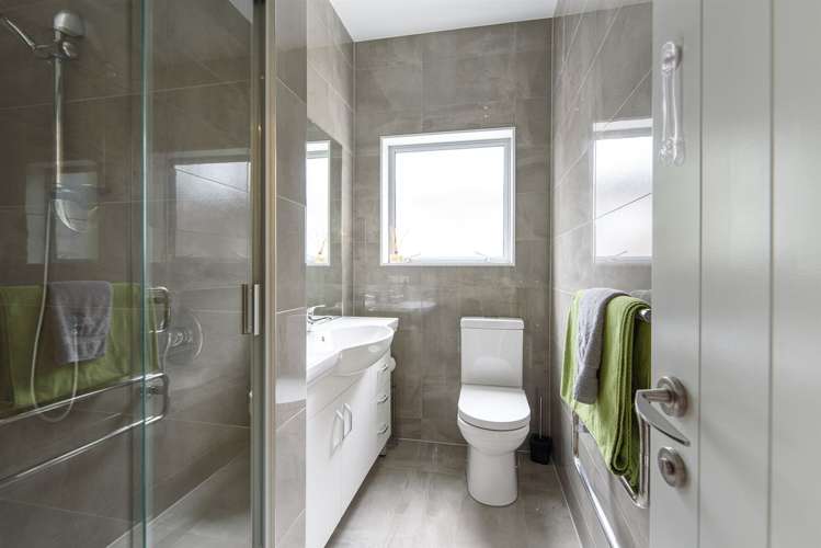 6b Cronin Place Beach Haven_18