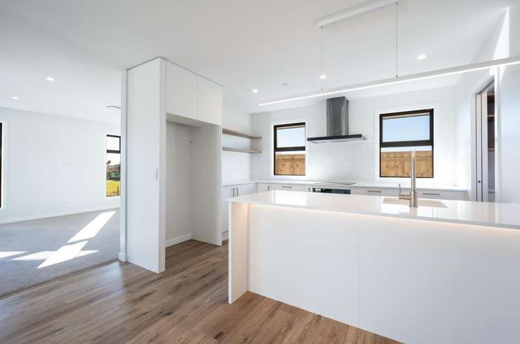 38 Hallmark Drive Richmond_7
