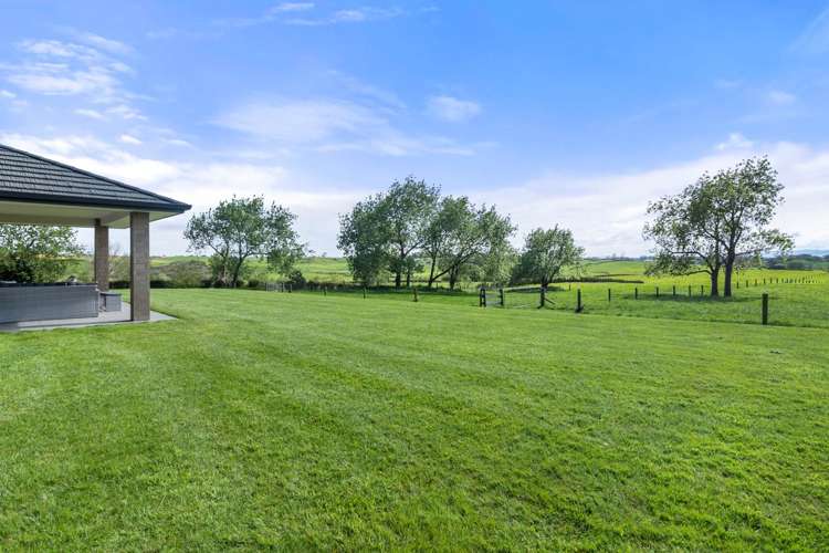 64 Hawthorne Lane Kingseat_28