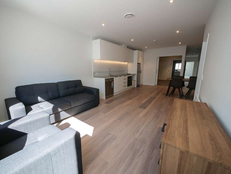 2/41 Filleul Street Dunedin Central_1