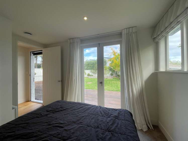9 Tui Street Belmont_20