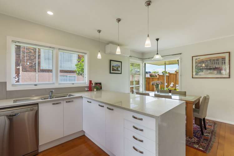 1/92 Coronation Road Hillcrest_6