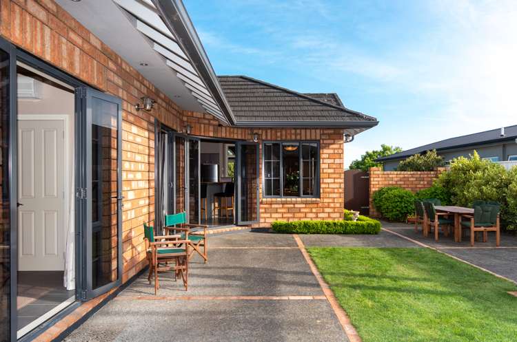 7 The Croft Havelock North_16