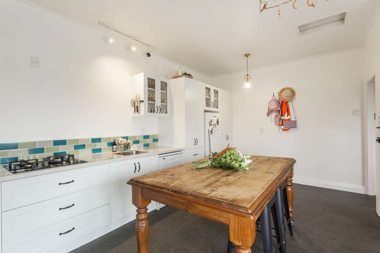 19 Nottingham Crescent Calton Hill_13