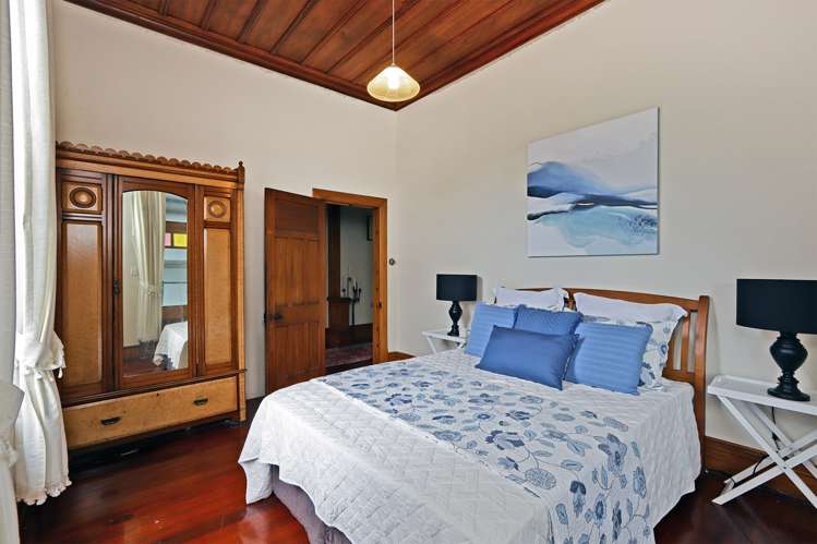 408 Park Road South Akina_9