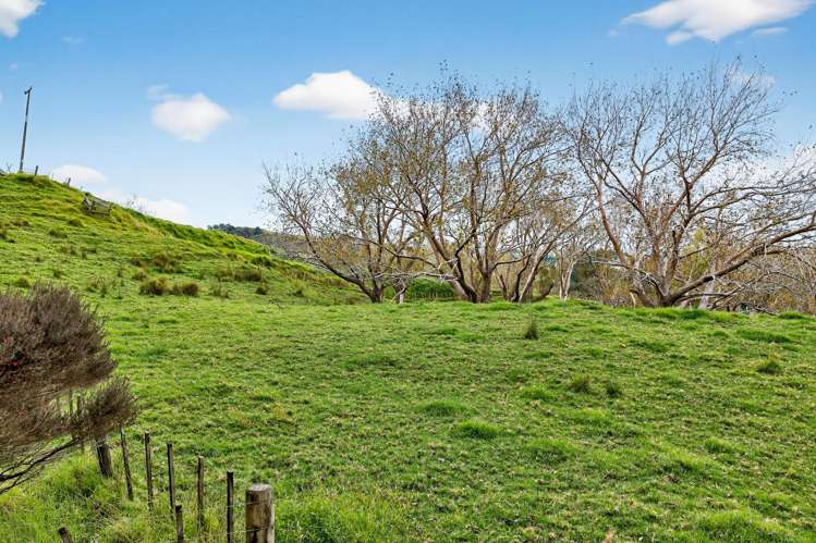 102B James Road Maungaturoto_15