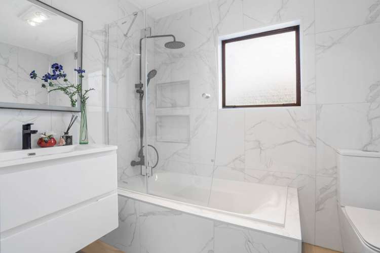 1/34a Helena Street Massey_13