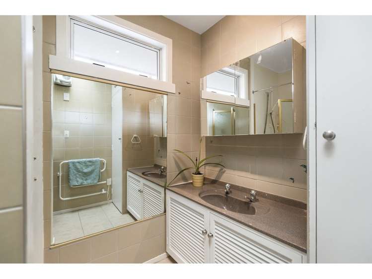 2202/202a Main Road Moncks Bay_10