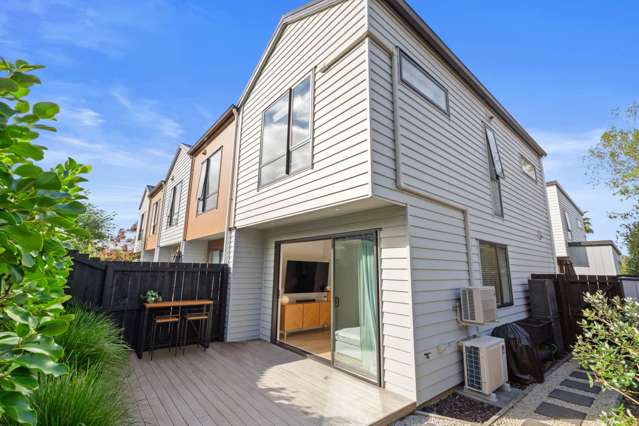 Light-Filled, Spacious and Freehold