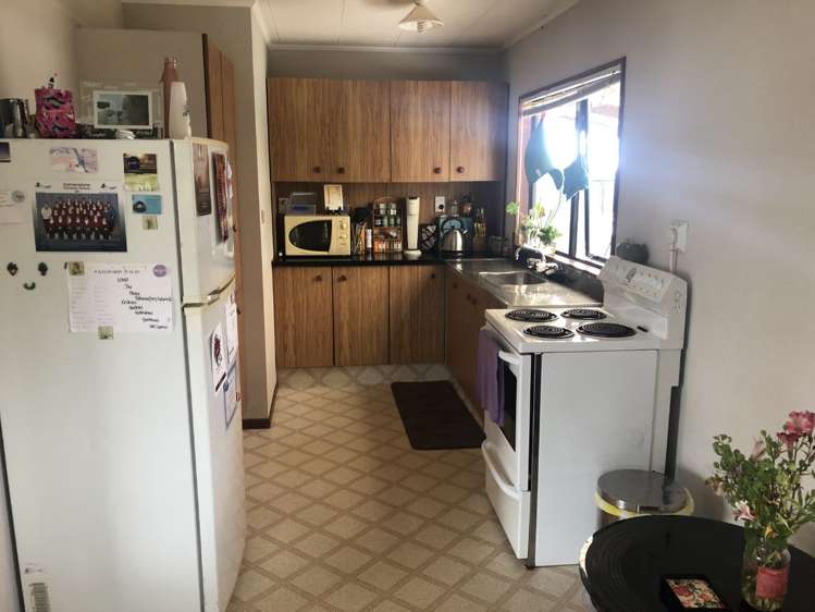 3 Dahlstrom Grove Kelvin Grove_3