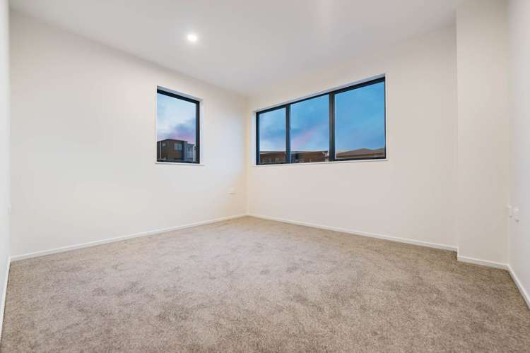 17 Sagitta Drive Flat Bush_12