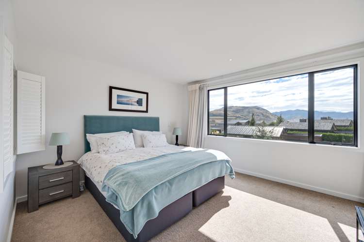 37 Mcadam Drive Jacks Point_10