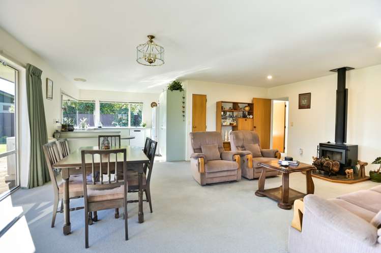 56 Aldinga Avenue Stoke_2