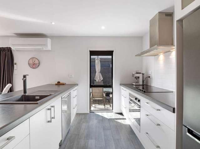 54 Vernon Drive Lincoln_4