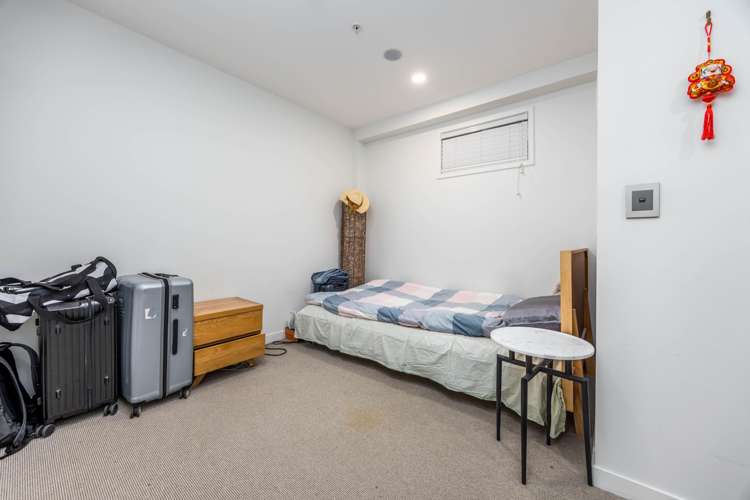 307/10 Lion Place Epsom_6