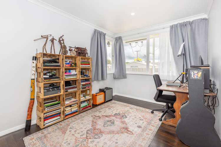 31 Halberg Crescent Chartwell_16