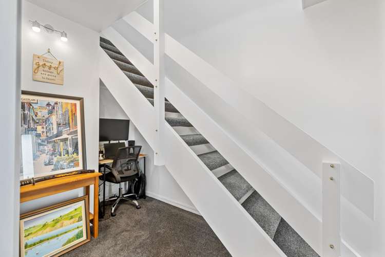 5/69 Thackeray Place Waltham_6