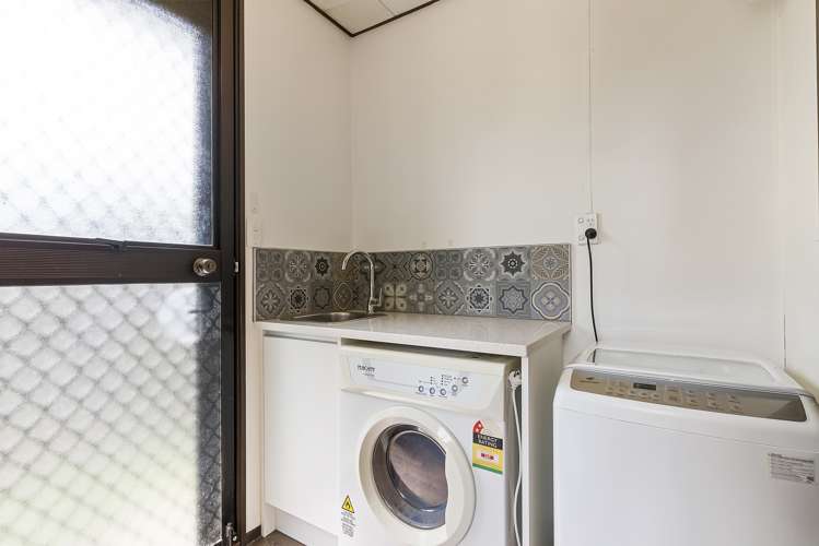 2/88b Kelvin Road Papakura_14